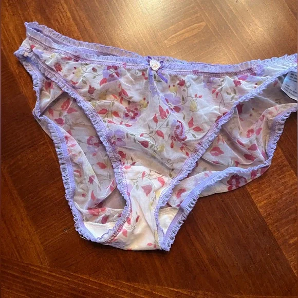 Bra and Panty Set - Picture 2 of 6